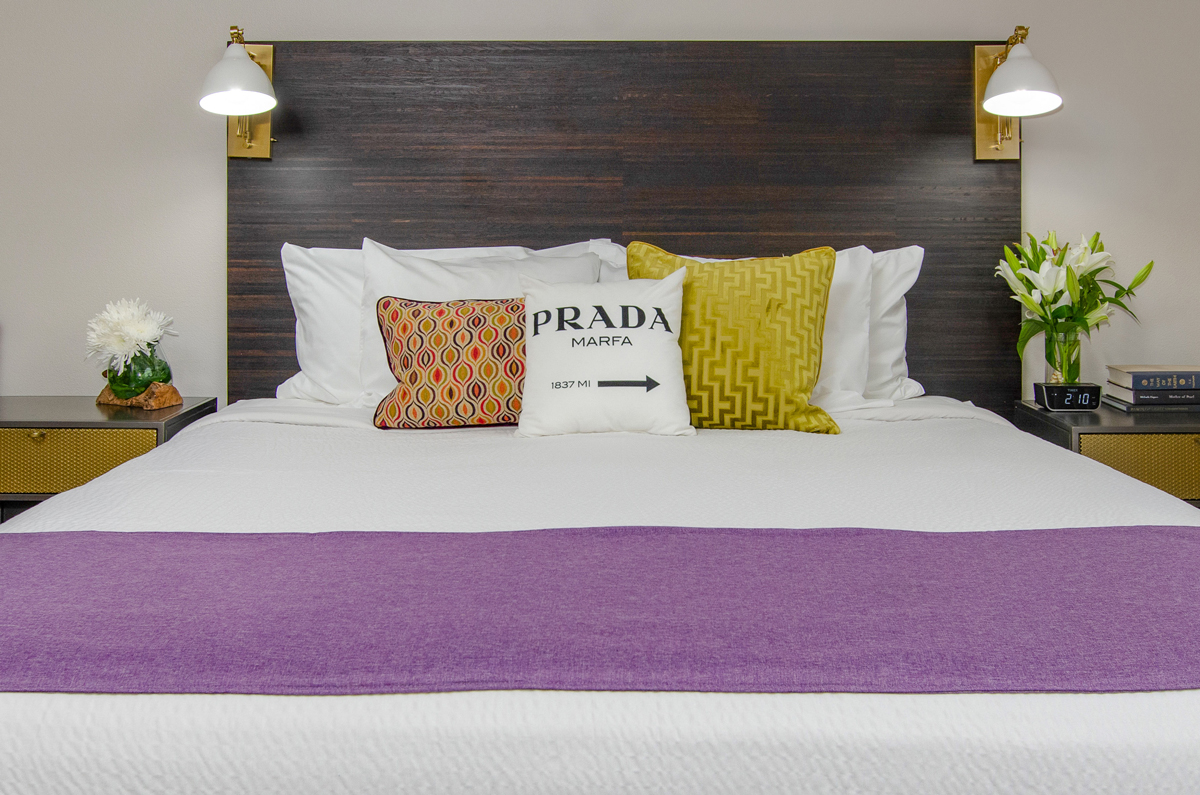 King-Deluxe King Deluxe Bedroom